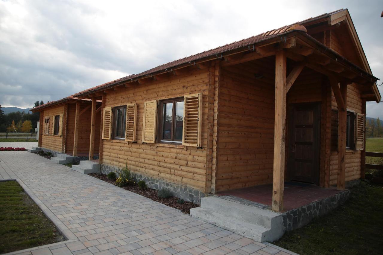 Székelyföld Fogadó Borzont Exterior foto