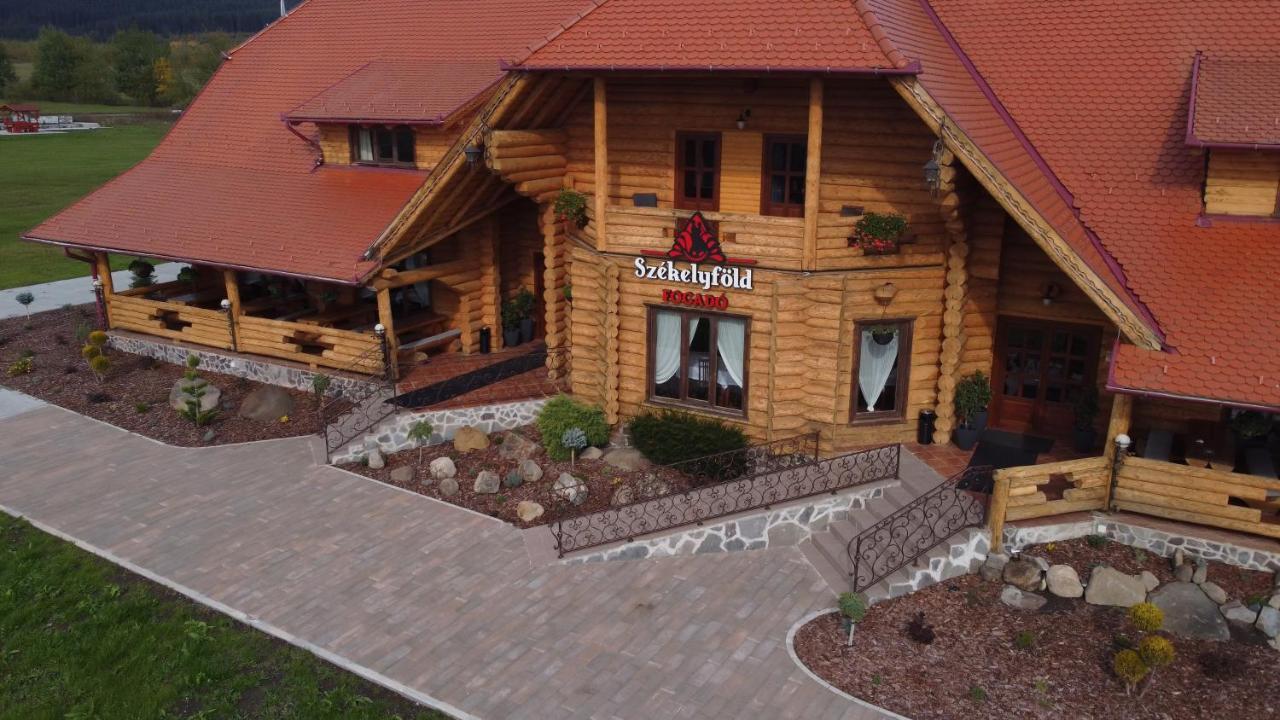 Székelyföld Fogadó Borzont Exterior foto